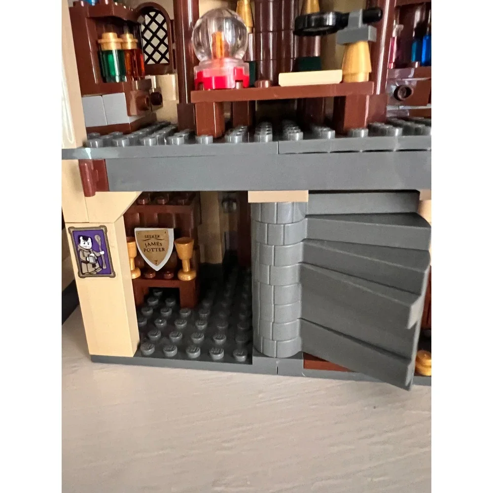 LEGO Harry Potter Hogwarts Castle 4842 Building Set with Minifigures 4th Edition